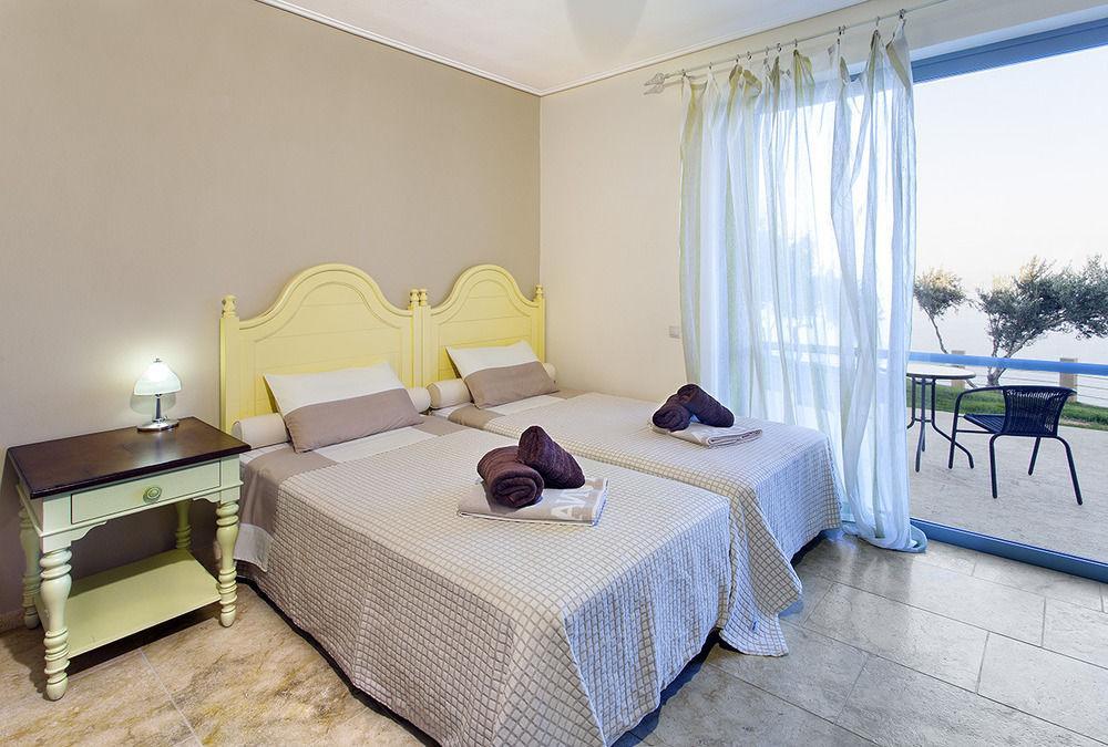 Olivia'S Villas Of Luxury Kalivia  Exterior photo