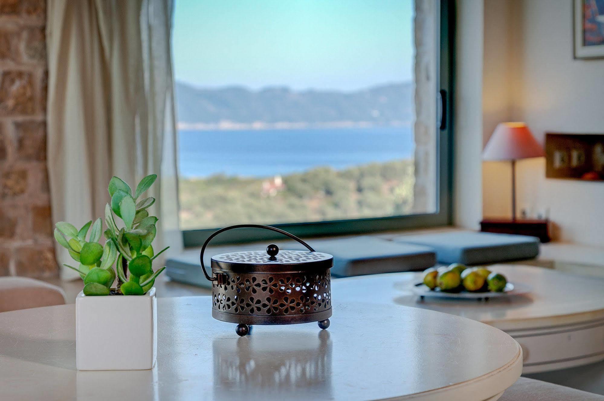 Olivia'S Villas Of Luxury Kalivia  Exterior photo