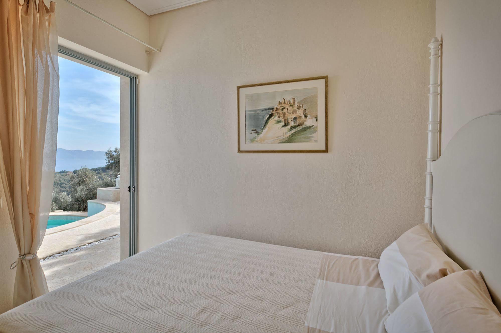 Olivia'S Villas Of Luxury Kalivia  Exterior photo