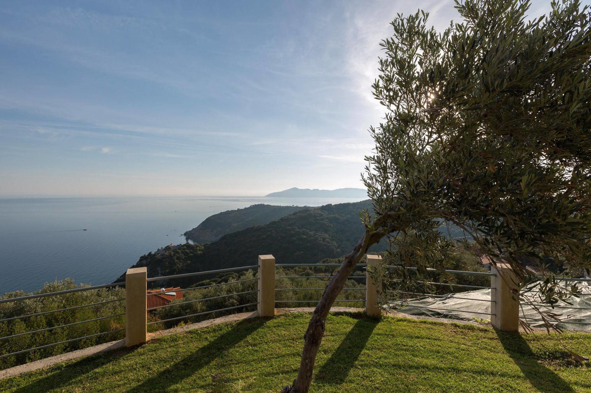 Olivia'S Villas Of Luxury Kalivia  Exterior photo