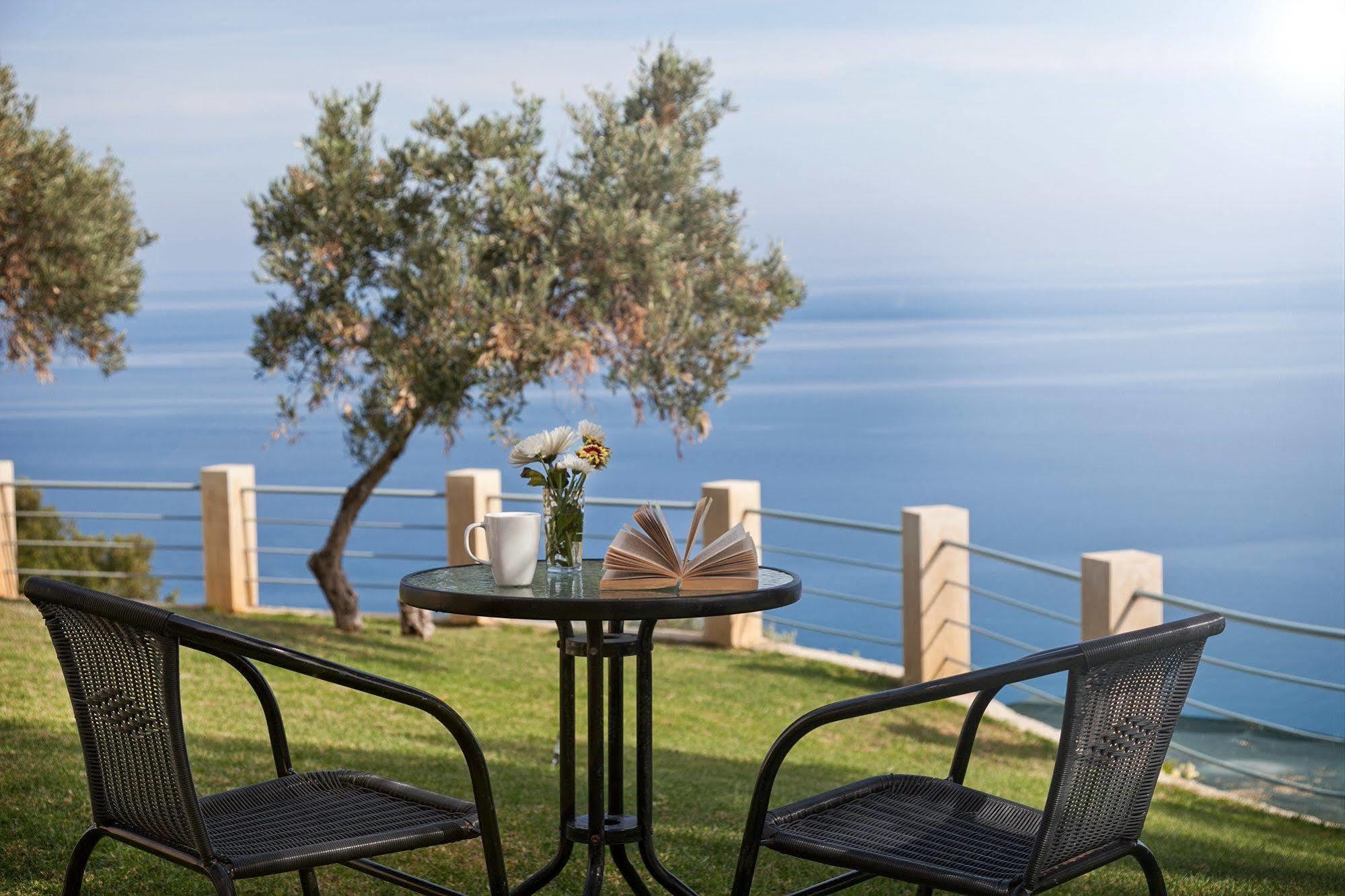 Olivia'S Villas Of Luxury Kalivia  Exterior photo