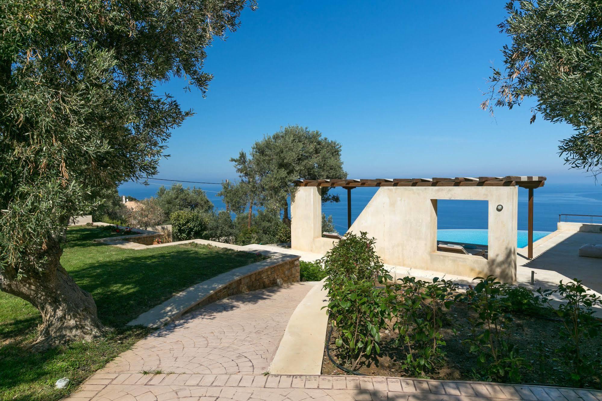 Olivia'S Villas Of Luxury Kalivia  Exterior photo